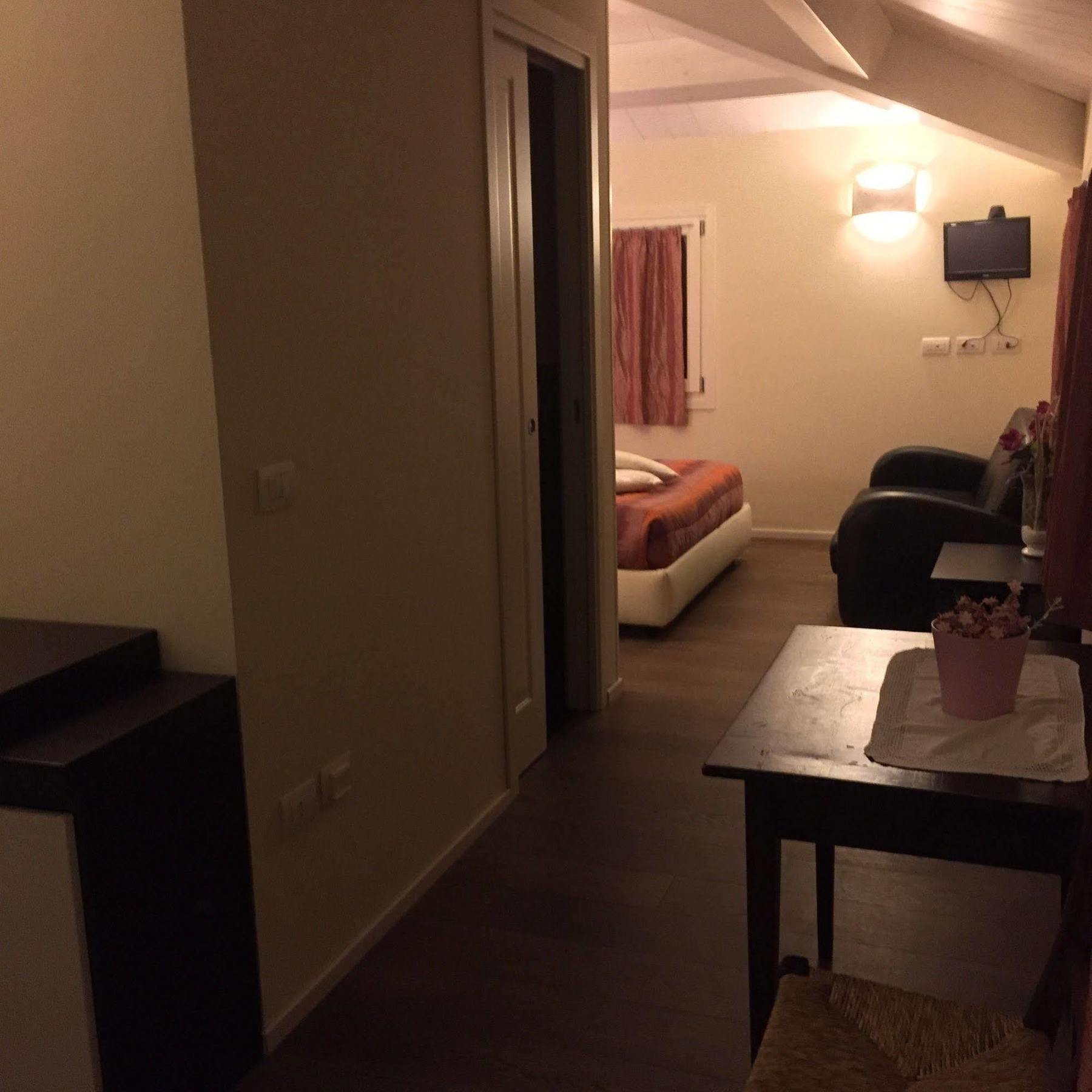 Modus Vivendi - Room E Relax Бризигелла Экстерьер фото